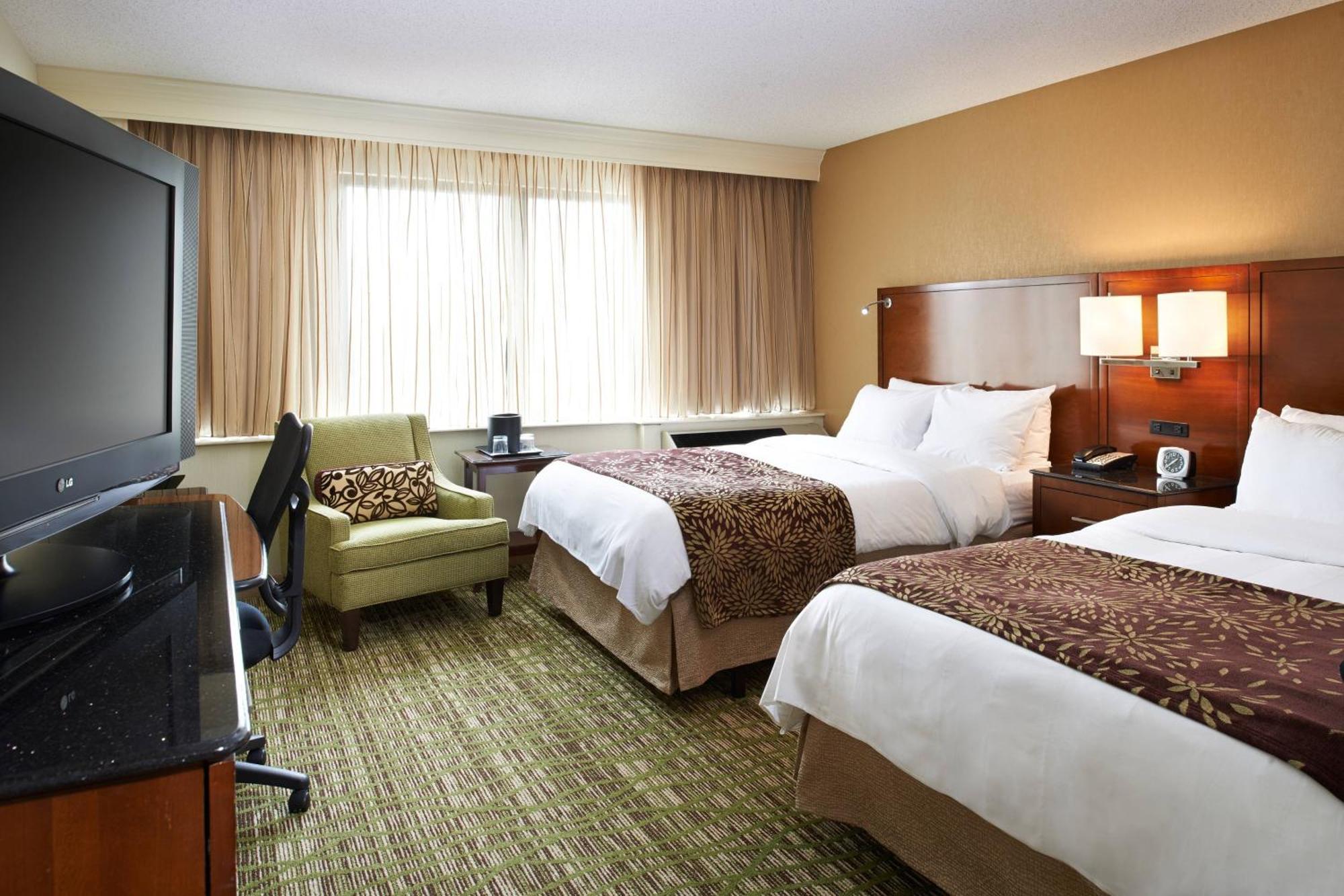 Detroit Marriott Livonia Hotel Bagian luar foto