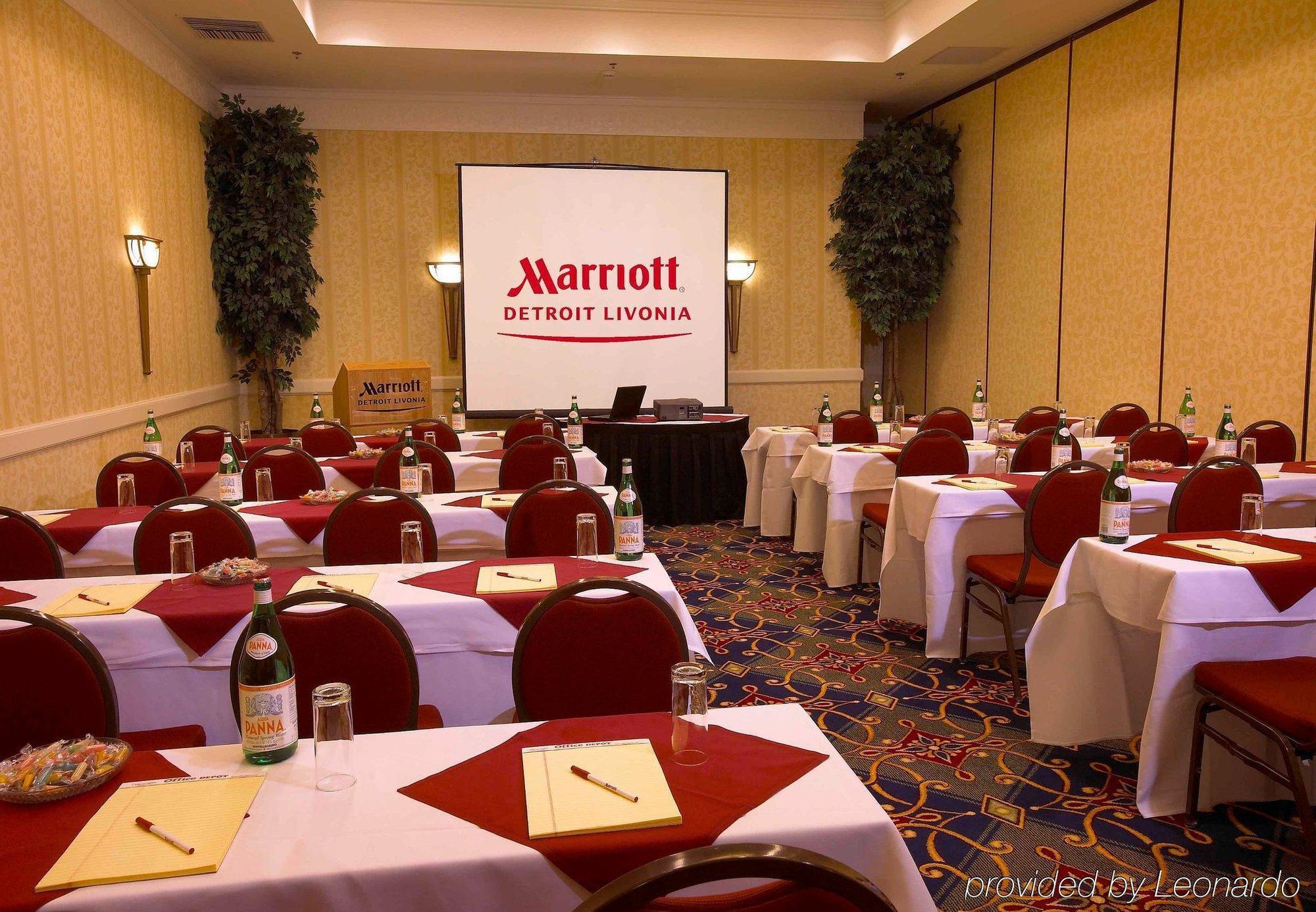 Detroit Marriott Livonia Hotel Bagian luar foto